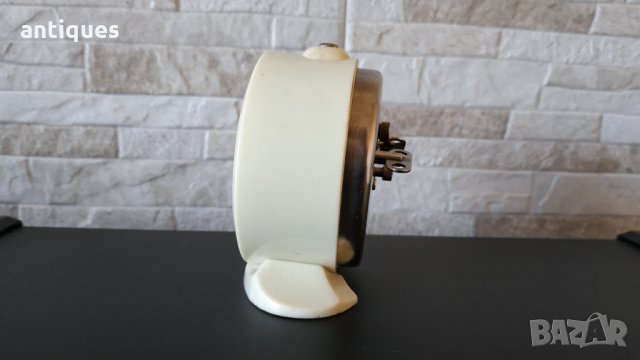 Стар часовник / Будилник - SEVANI 4 Jewels - Made in USSR - 1970г., снимка 6 - Антикварни и старинни предмети - 30480616