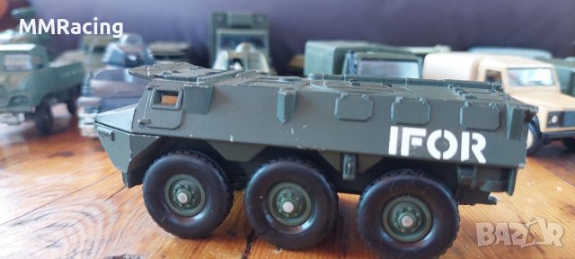 Мащабни танкове и камиони, снимка 7 - Други ценни предмети - 38315295