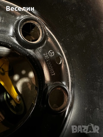 Резервна джанта с гума мерцедес., снимка 3 - Гуми и джанти - 51953736