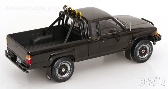 Toyota Hilux Pick Up Truck Xtra Cab 4x4 1985 - мащаб 1:18 на KKScale моделът е нов в кутия, снимка 2 - Колекции - 55735692