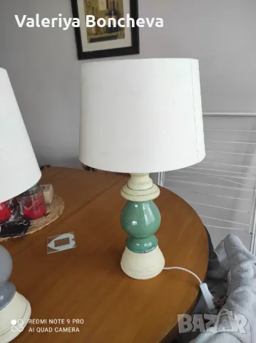 Настолни лампи