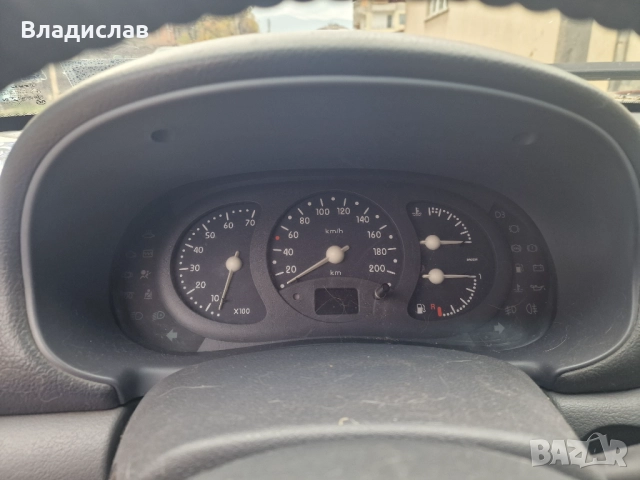 Renault Clio 1.6 90 hp Avtomatic Газов инжекцион , снимка 9 - Части - 52347963