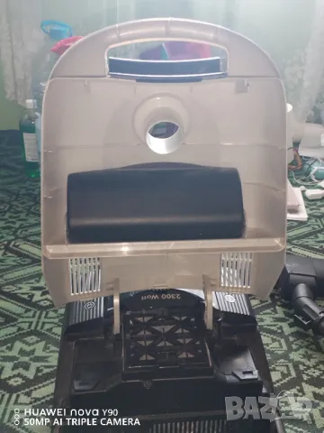 Комплект прахосмукачка Electrolux AEG Vampyr 2300 W Супер континуум, снимка 10 - Прахосмукачки - 48401497
