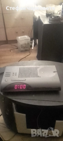 радио приемник часовник и аларма 