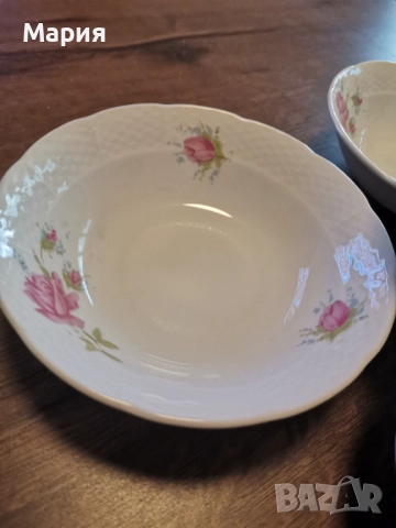 TK Thun- 1794 VINTAGE Bohemia Roses Czechoslovakia, снимка 3 - Чинии - 51995919