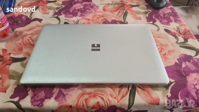 лаптоп TRAKSTOR A13B цена 100лв, снимка 8 - Лаптопи за дома - 51907282