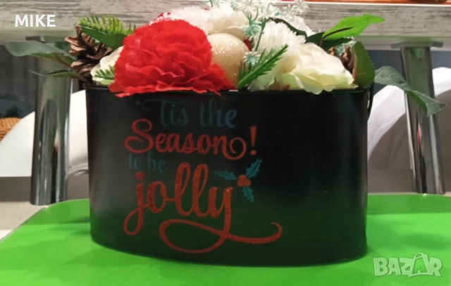 Коледна декорация, снимка 2 - Изкуствени цветя - 52633133