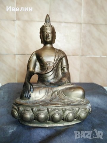 стара бронзова статуетка-буда