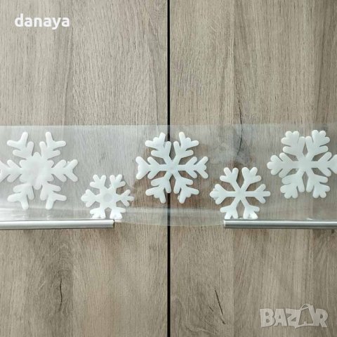 4243 Силиконов коледен стикер за прозорец Merry Christmas Снежинки, снимка 7 - Декорация за дома - 42819897
