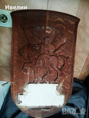 дървена декорация за стена