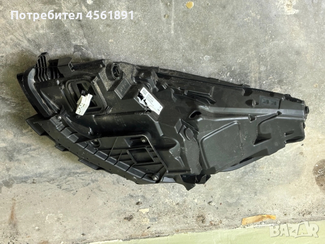 Десен фар за Tesla Model 3  , снимка 2 - Части - 52504478