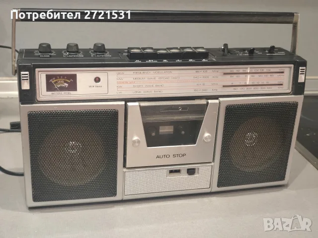 Радиокасетофон SANWA 7042A, снимка 2 - Радиокасетофони, транзистори - 55873249