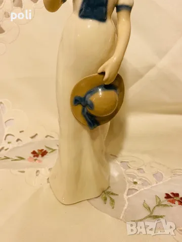 порцеланова статуетка , снимка 7 - Статуетки - 48229628