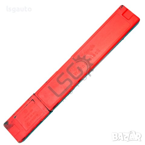 Авариен триъгъник Volkswagen Tiguan I 2007-2015 ID:99655, снимка 2 - Части - 40785542