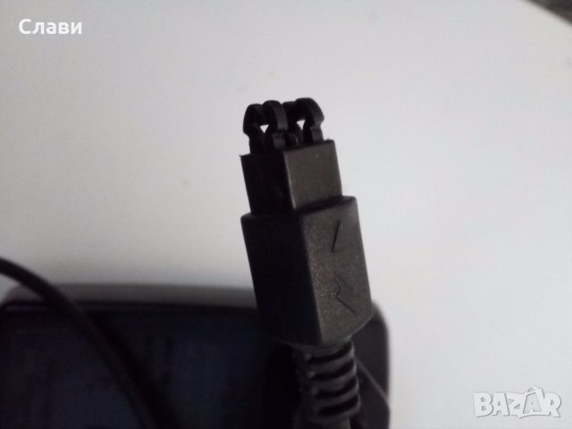 Зарядно за стар телефон Сони Ериксон, снимка 3 - Оригинални зарядни - 31141259
