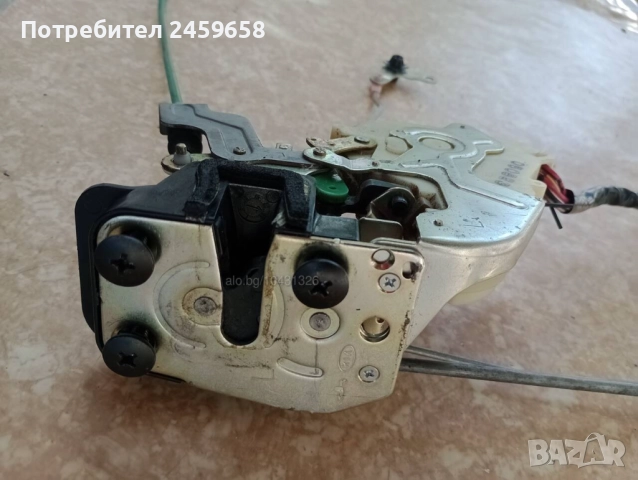 Брава за предна лява врата за Киа Соренто 2.5 CRD - 140 к.с. 