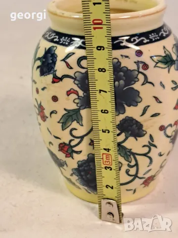 малка китайска порцеланова вазичка 22/2, снимка 5 - Декорация за дома - 49183212