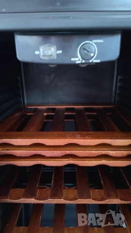 Мини хладилна витрина, снимка 3 - Витрини - 54130835