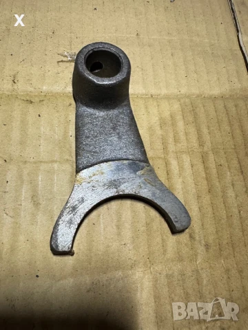 ВИЛКА КПП 2РА СКОРОСТ ТРАКТОР Т25, Т16 (Т30.37.182) Д-21 НОВ ОРИГИНАЛЕН