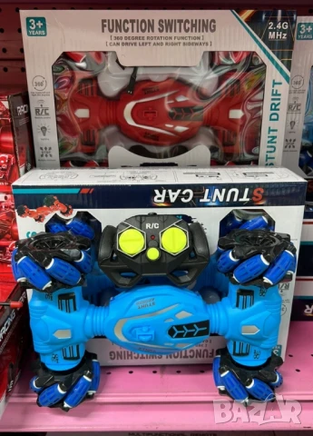 RC Кола за каскади 4WD с дрифт и завъртане на 360°