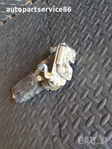Механизъм за заключване на задна лява врата за Subaru Legacy (2001) 9730, снимка 2 - Части - 54228199