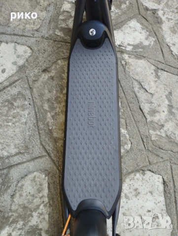 Електрическа тротинетка Segway-Ninebot, снимка 2 - Скейтборд, ховърборд, уейвборд - 50552076