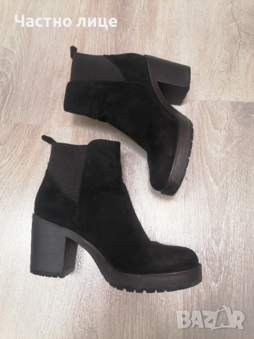 38н.Намални дамски боти велур, стелка 25 см., ток 8 см. 