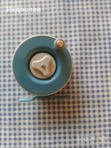 стара руска макара за риболов 