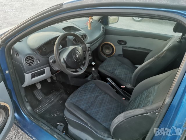 Renault Clio III 1.2 i 16V (65 Hp), снимка 7 - Автомобили и джипове - 42815756