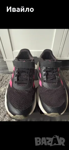 Детски маратонки Адидас / Adidas, снимка 2 - Детски маратонки - 56541776