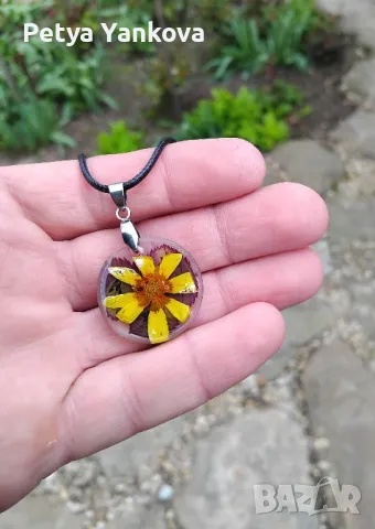 Колие от естествени цветя , снимка 8 - Колиета, медальони, синджири - 46654375