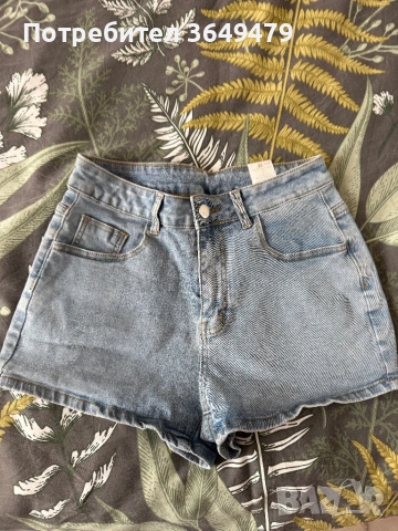 Къси панталони Мрр, снимка 2 - Къси панталони и бермуди - 54195778