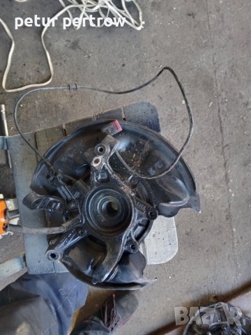 Шенкел заден за Мерцедес. w 203, снимка 4 - Части - 40531904