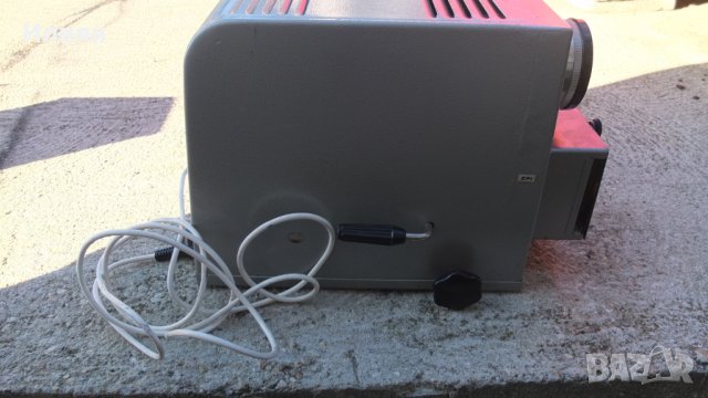 Прожекционен апарат , снимка 2 - Антикварни и старинни предмети - 31380454