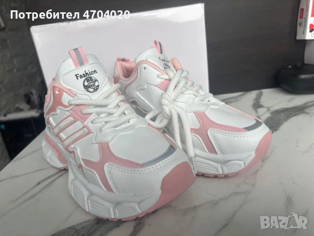 Маратонки в бяло и разово, снимка 2 - Маратонки - 53045760