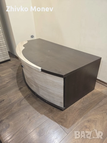 Нисък шкаф за телевизор, снимка 2 - Шкафове - 52314742