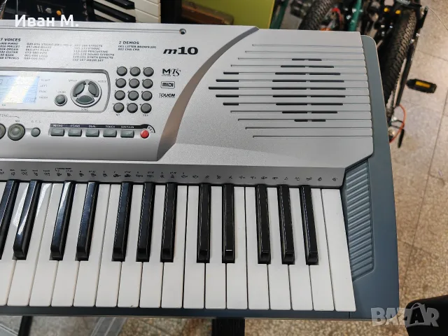 Синтезатор / йоника C. giant M10 , снимка 8 - Синтезатори - 55805418