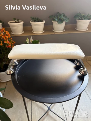 Подложка за маникюр, снимка 2 - Педикюр и маникюр - 50550880