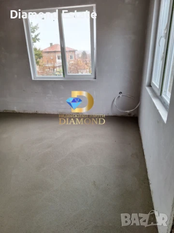 Триетажна къща в село Татарево общ. Първомай, снимка 10 - Къщи - 50779252