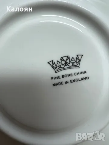 Чиния колекционерска с Кралица Елизабет II , снимка 4 - Други ценни предмети - 47311952