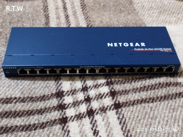 Netgear ProSafe 16-Port, 10/100, Switch 