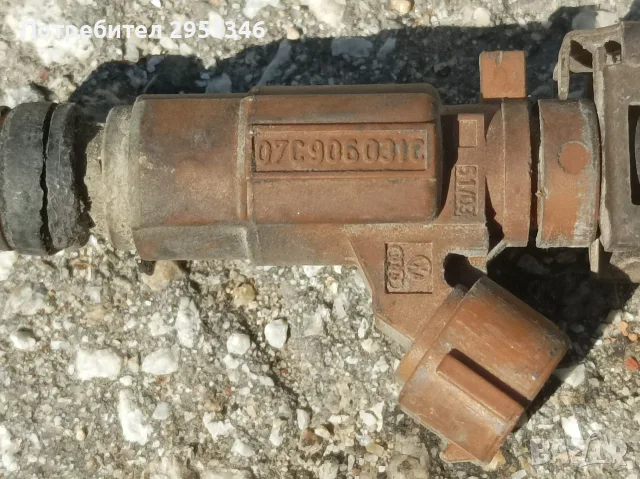 дюза инжектор 6.0 I 07C906031C 0280156221 Audi A8 W12 Bentley , снимка 2 - Части - 56238289