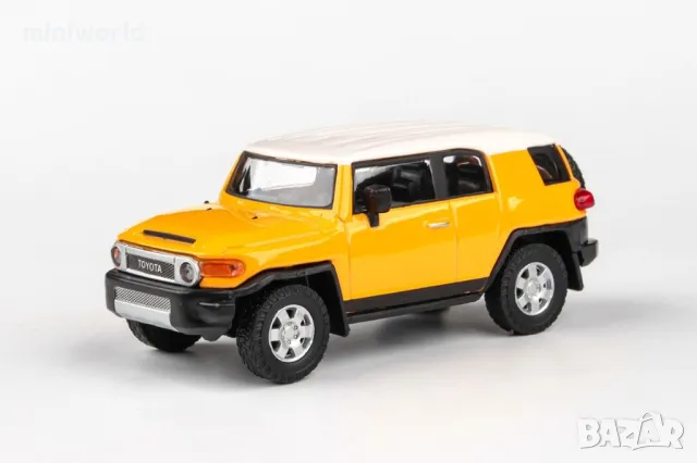 Toyota FJ Cruiser - мащаб 1:43 на Cararama моделът е нов в кутия, снимка 1 - Колекции - 49553934