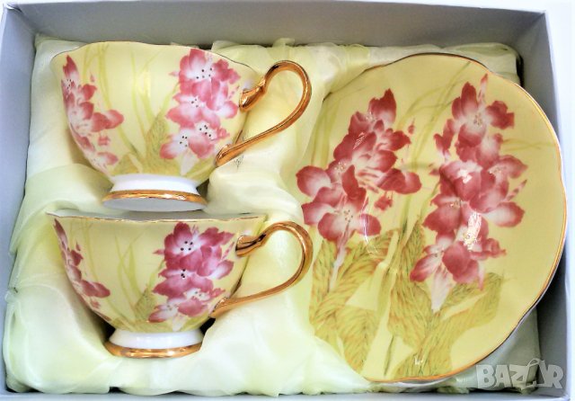 Луксозен порцелан чаши за кафе с букет цветя, снимка 2 - Подаръци за жени - 31731179