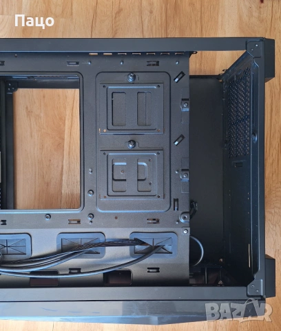 Кутия за PC Corsair, снимка 14 - Захранвания и кутии - 54322637
