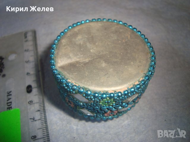 КРАСИВА ФЛОРАЛНО ОРНАМЕНТИРАНА МЕТАЛНА КРЪГЛА ВИНТИДЖ КУТИЙКА за БИЖУТА 32240, снимка 3 - Други - 38276712