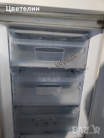 хладилник с фризер INDESIT, снимка 7 - Хладилници - 56521992