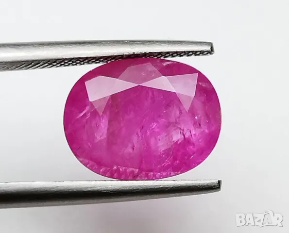 Естествен рубин от Мианмар с класическа красота 2.60кт.! Сертифициран! Нов!