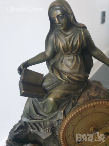 Франция 1800-те/40см-8кг стар френски каминен часовник/бронзова фигура с мрамор, снимка 2 - Антикварни и старинни предмети - 51295095