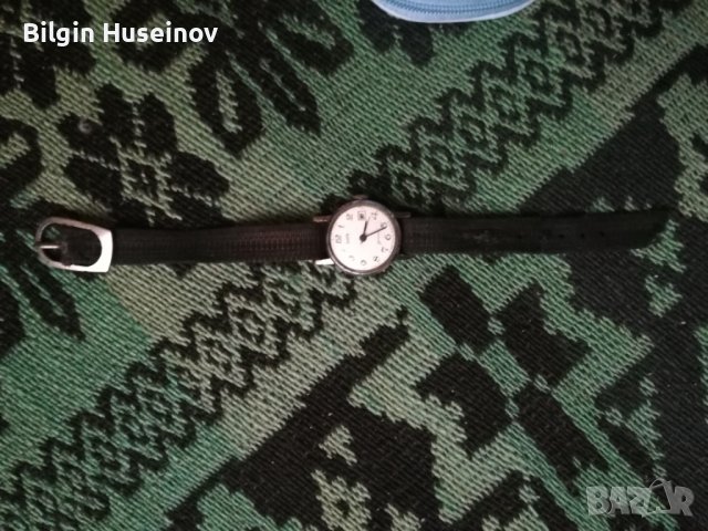 ЗАРЯ 22 КАМЪКА СТАР РЯДЪК МОДЕЛ РУСКИ ДАМСКИ ЧАСОВНИК СДЕЛАНО в СССР 14569